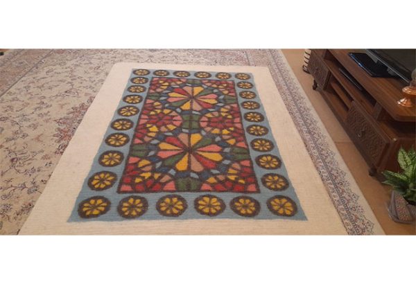 Handmade felt carpet